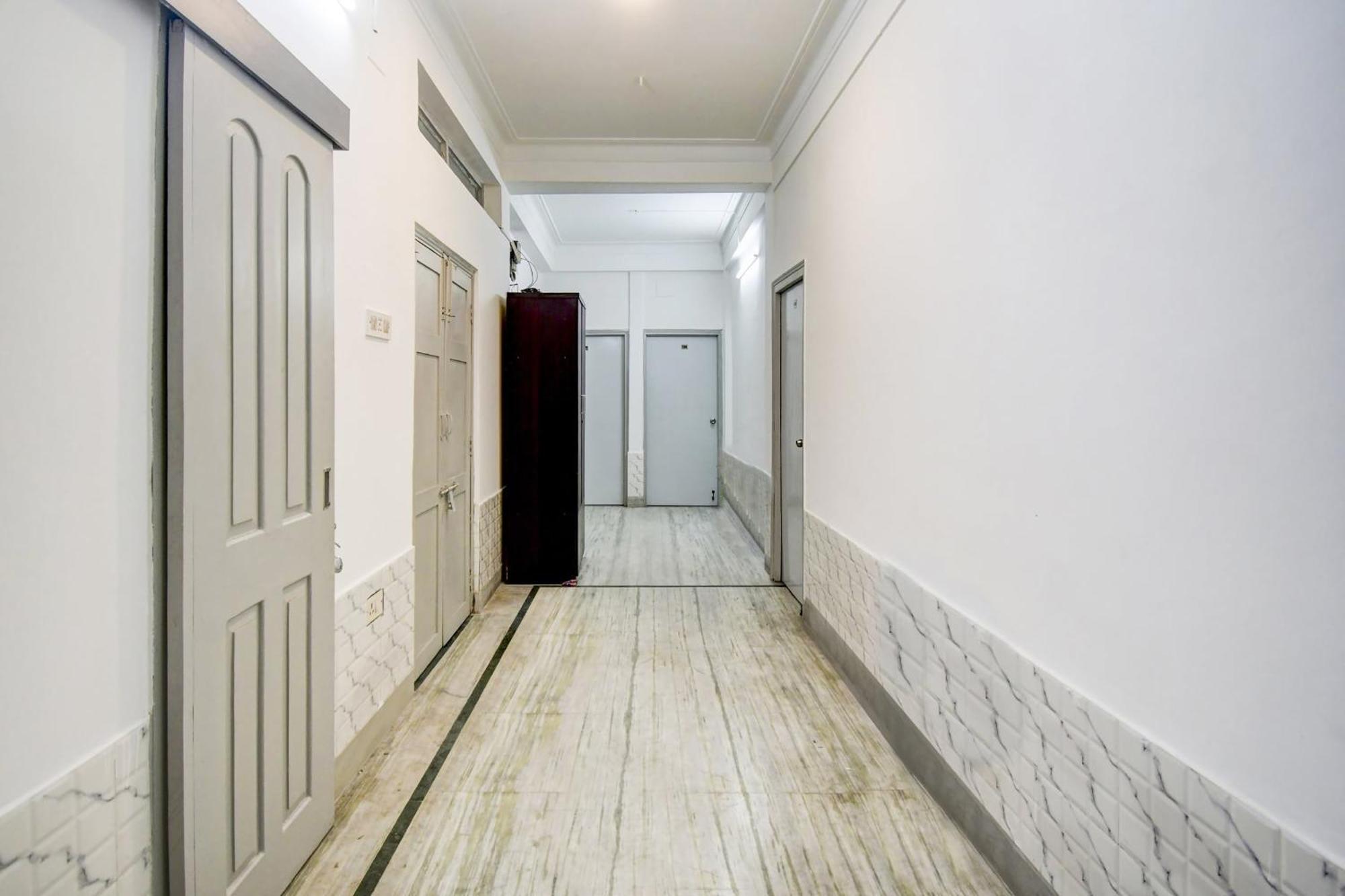 Super Oyo Hotel O Fantasy Stay Vibe Kolkata Exterior photo